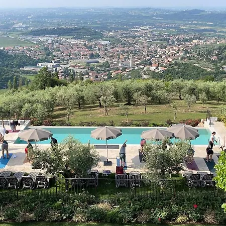 Oda ve Kahvaltı Il Biotto - Adults Only SantʼAmbrogio di Valpolicella